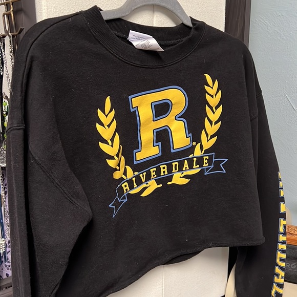 Xs cropped hoodie, - Picture 2 of 2